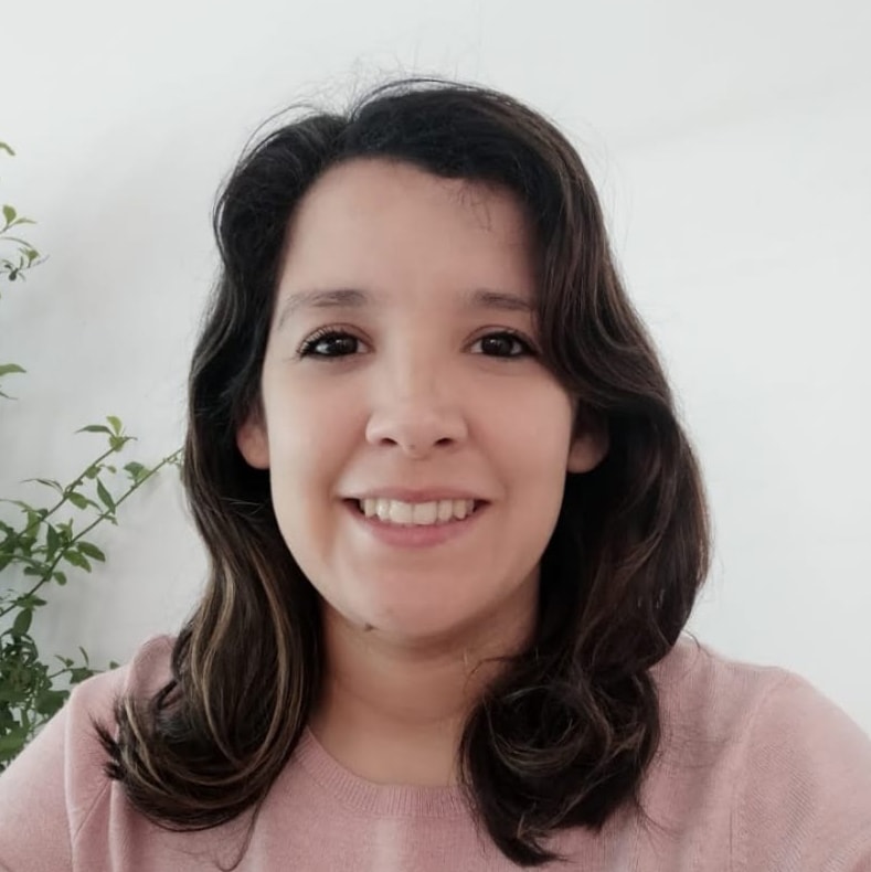Dra. Paola Roxana Aguirre Carrizo - Médico Psiquiatra y Psicoterapeuta